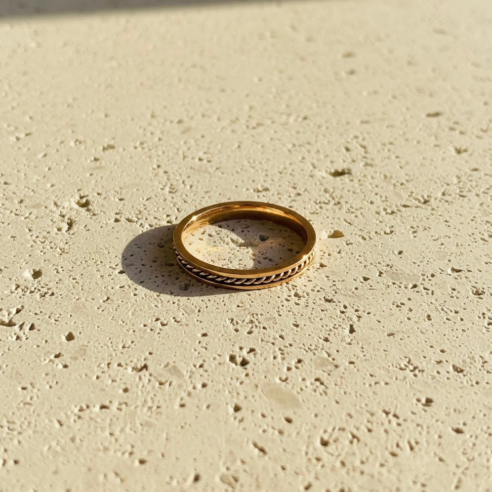Twist Band Ring